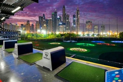 How Far is the Back Net at Top Golf: A Dive into the World of Recreational Sports and Beyond